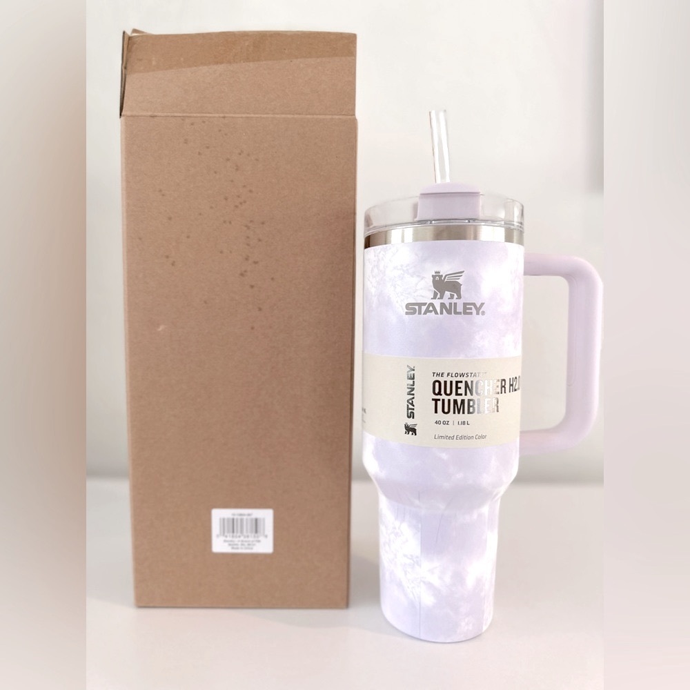 NWT!! Stanley Adventure Flowstate Quencher H2.0 40oz Tumbler - Wisteria Tie Dye